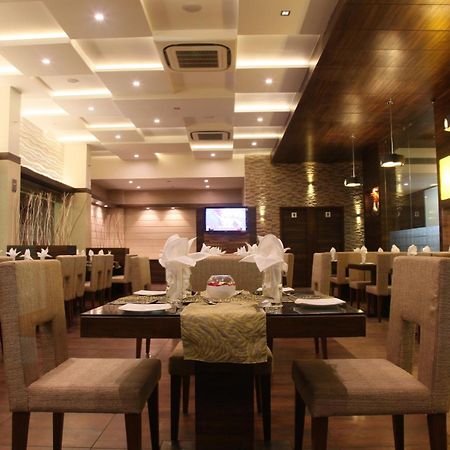 Le Grande Residency -Unmarried Couples Are Not Allowed Ahmedabad Exterior foto