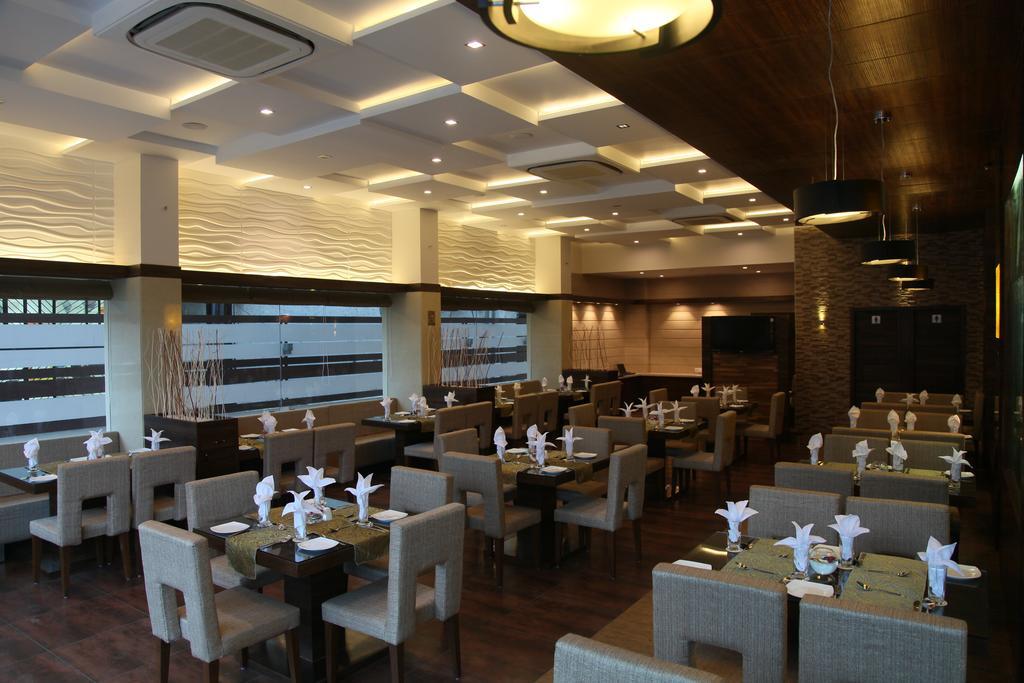 Le Grande Residency -Unmarried Couples Are Not Allowed Ahmedabad Exterior foto