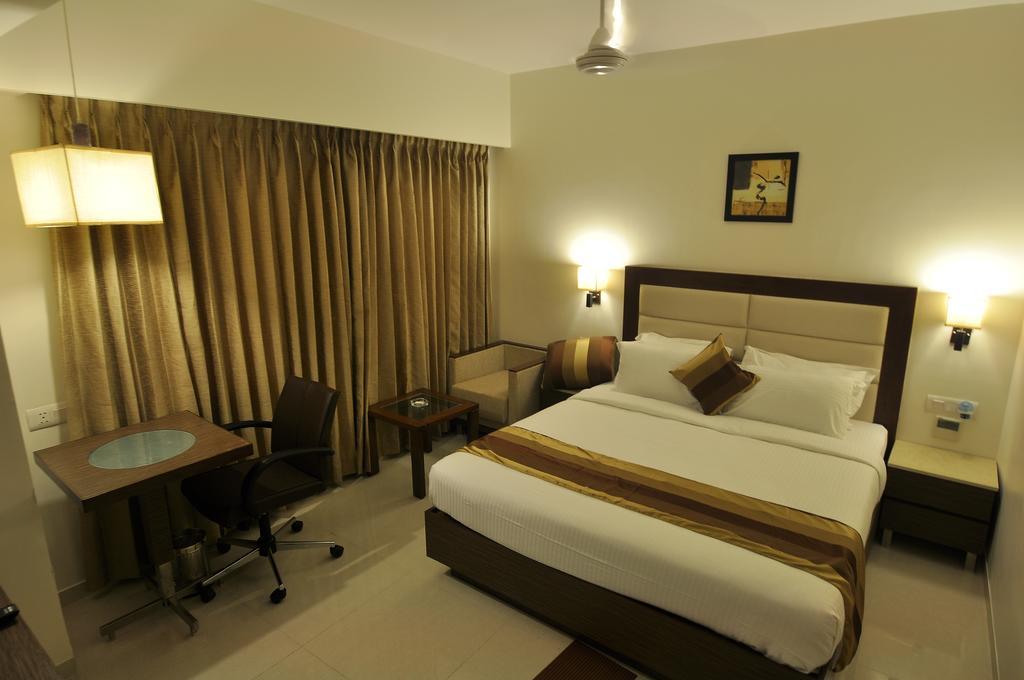 Le Grande Residency -Unmarried Couples Are Not Allowed Ahmedabad Exterior foto