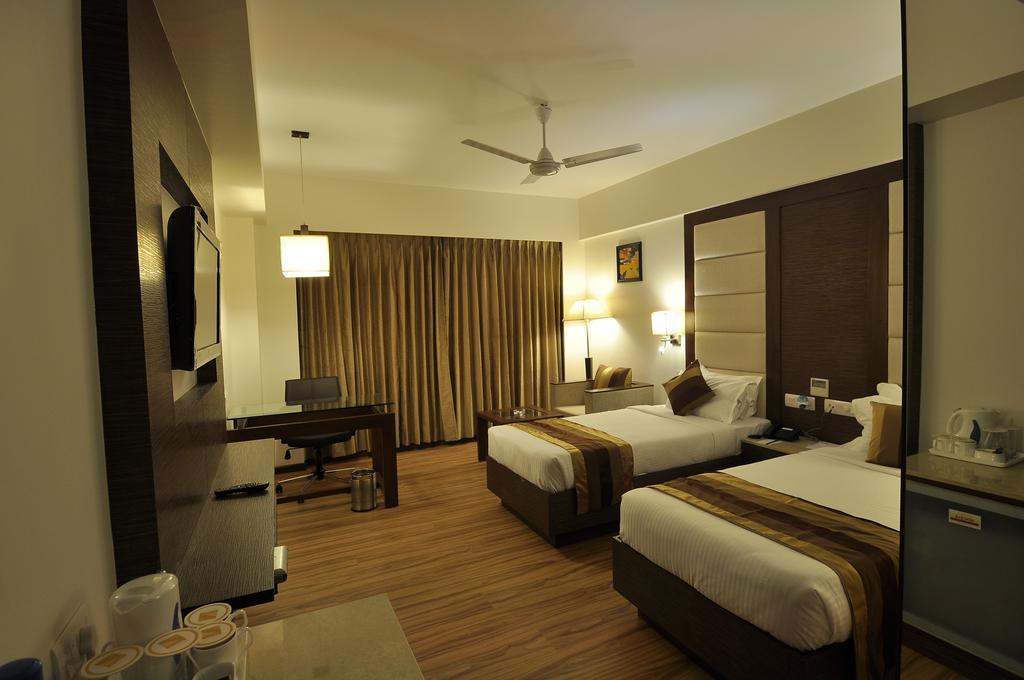 Le Grande Residency -Unmarried Couples Are Not Allowed Ahmedabad Exterior foto